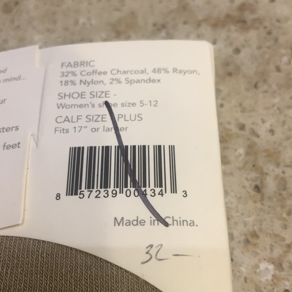 NWT Keysocks Weekend No-Show Knee High Socks Plus Size - Picture 4 of 5